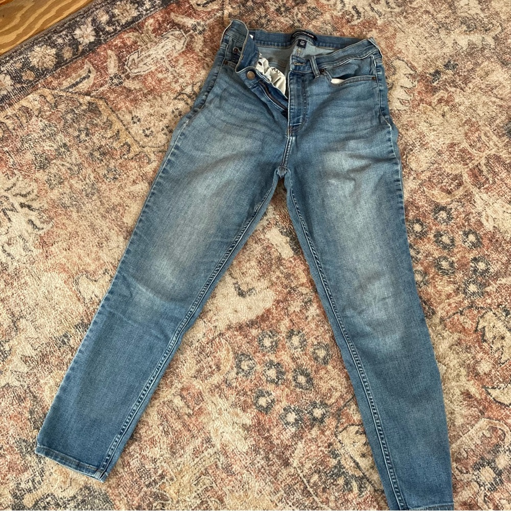 Calvin Klein skinny jeans 10/30 high rise